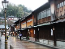 Higashichaya geisha district